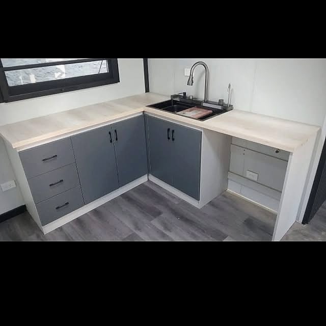 Bajo mesada en L instalado — MH Muebles